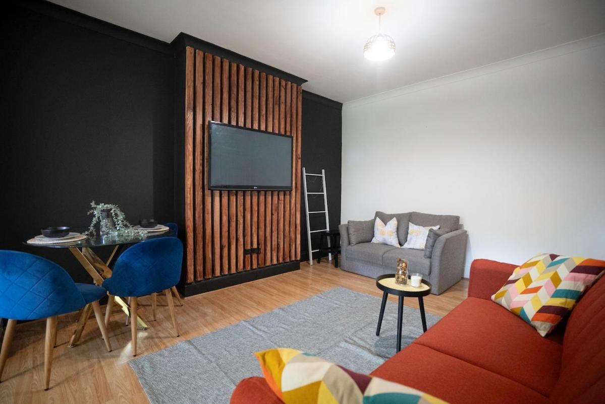 Gated Aprt Sleeps 4 Kingscross
